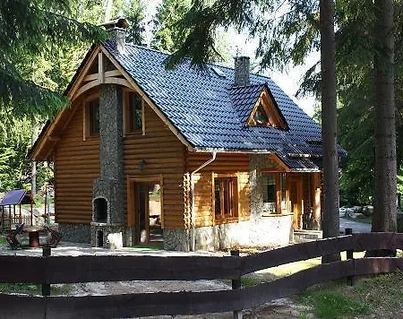 Letniskowy Lesna Chata Holiday home *