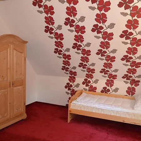 Letniskowy Lesna Chata Holiday home *